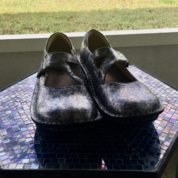 Alegria Silver Nursing Shoes Size 8.5 - Picture 2 of 10